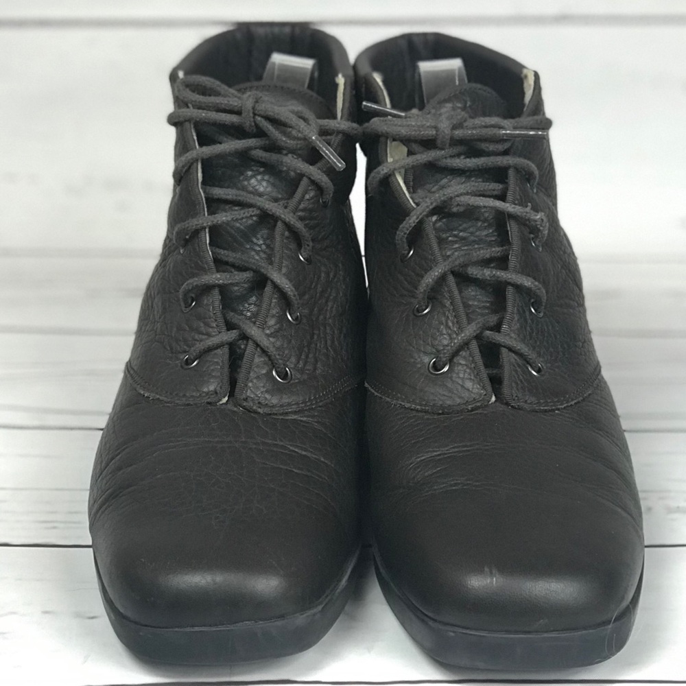 Ros Hommerson Lace Up Booties NO MARKED SIZE EUC